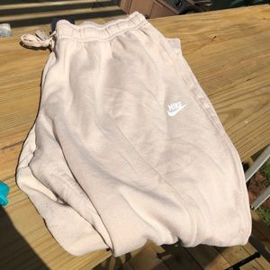Nike cream joggers sweatpants